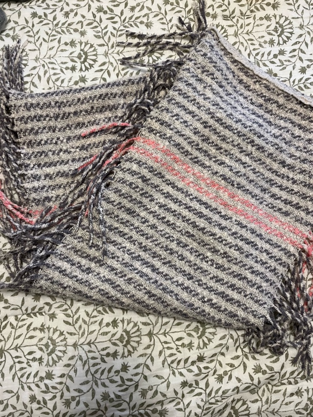 Infinity scarf - Picture 3 of 3